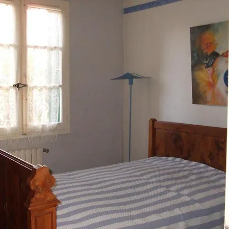 Appartement Avec Amarrage Et Jardin Apartmán *